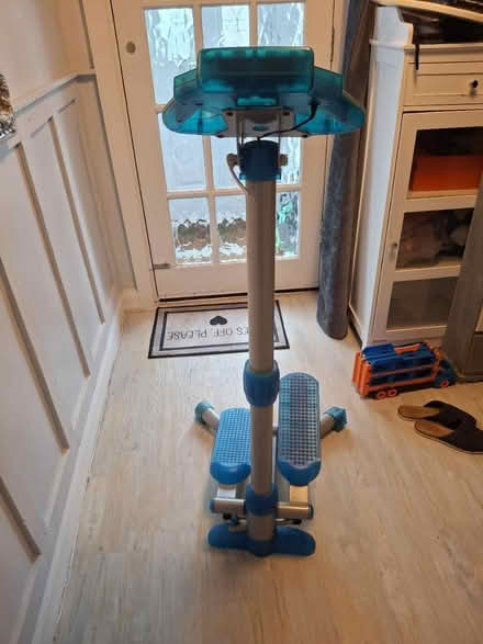 Photo of free step machine (Collier Row RM5) #1