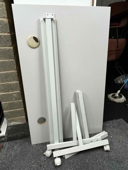 Photo of free Desk (Lower Earley) #1