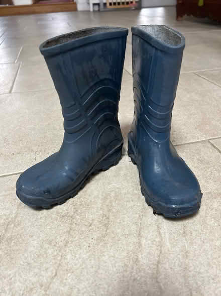 Photo of free Kids wellies size 28 (Royston, by the station (SG8)) #1