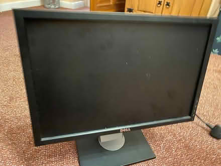 Photo of free Dell Flat Screen Monitor 18.5” (Hala/Bowerham LA1) #1