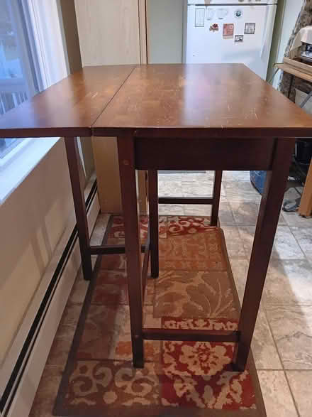 Photo of free Table and Chairs Set, Pub Style (Near Price Chopper Saugerties) #3