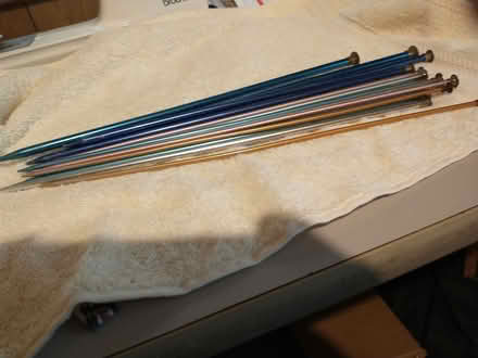 Photo of free misc pairs of knitting needles (Big Timber & Randall Rd, Elgin) #2