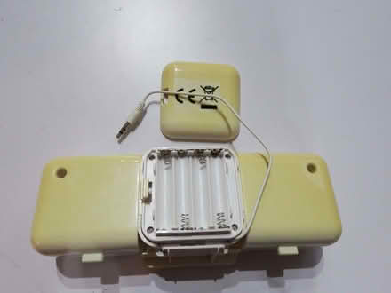 Photo of free Portable Mini Stereo Speakers. (Vale LA1) #4
