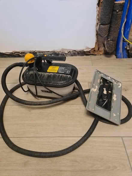 Photo of free wallpaper steam-stripper (East Leake LE12) #1