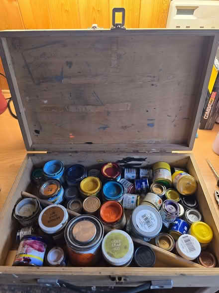 Photo of free Mixed paints and brushes (Elmers End BR3) #2