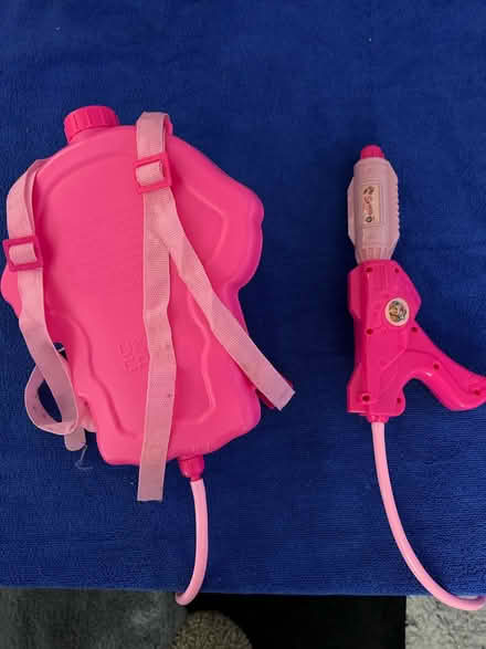 Photo of free Water pistol back pac back (Chatham ME5) #2