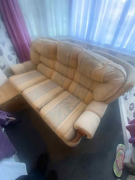 Photo of free 3 seater settee (Pokesdown BH7) #2