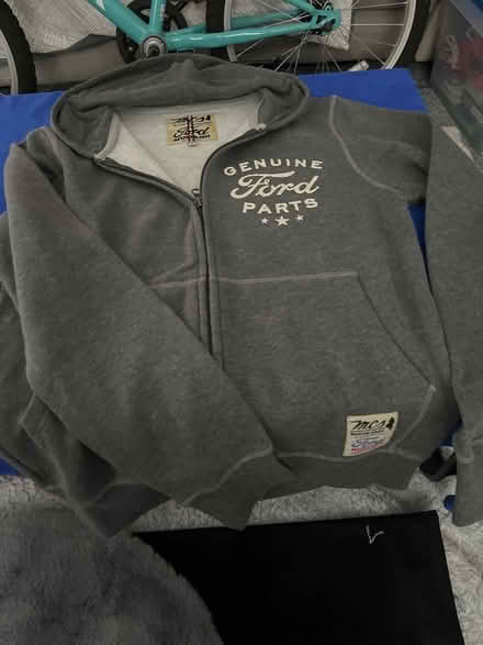 Photo of free Grey hoodie (Chatham ME5) #1