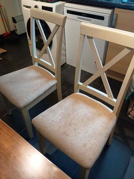 Photo of free Dining table and 4 x matching chairs (Kingswood BS15) #4