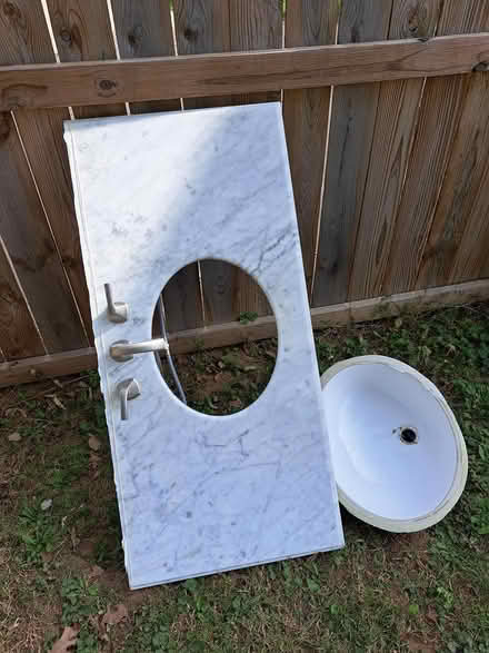 Photo of free Marble vanity top (North West side of Pekin) #1