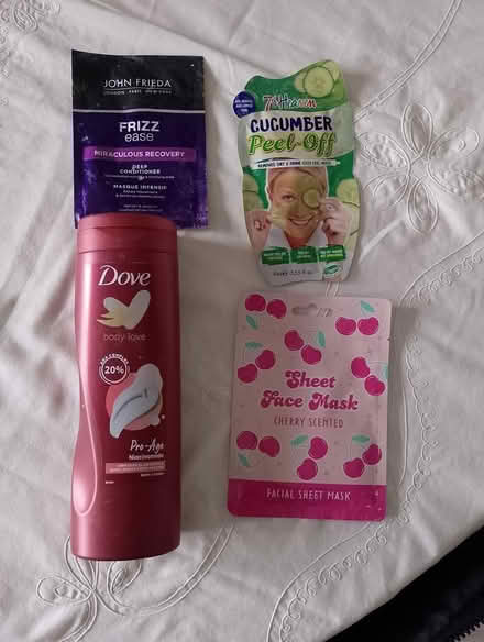 Photo of free Face masks, conditioner and lotion (Princes Risborough HP27) #1