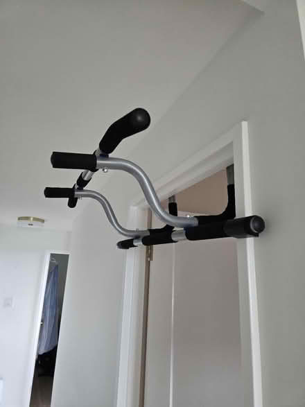 Photo of free Chin up bar (Britannia) #1