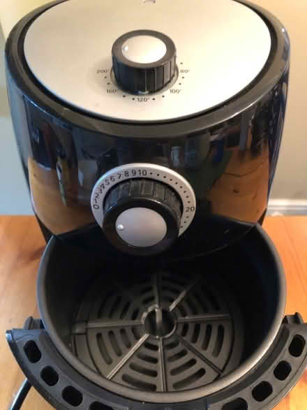 Photo of free Tower Air Fryer (small) (Stourbridge DY8) #2