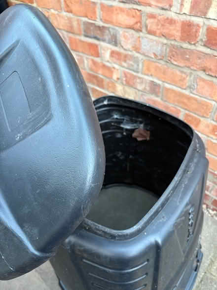 Photo of free Plastic garden composter with lid (Leamington Spa CV32) #2