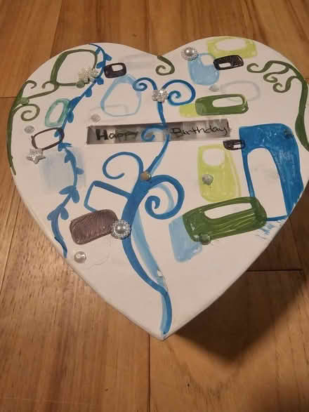 Photo of free Heart shaped box (Carlisle / Gibson) #2