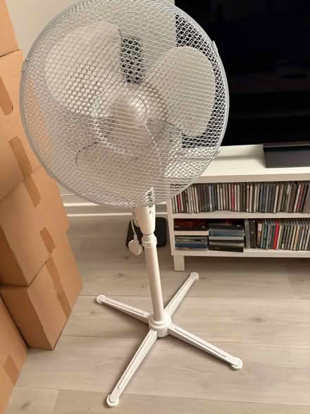 Photo of free Argos pedestal fan - fully working (Wandsworth SW18) #1