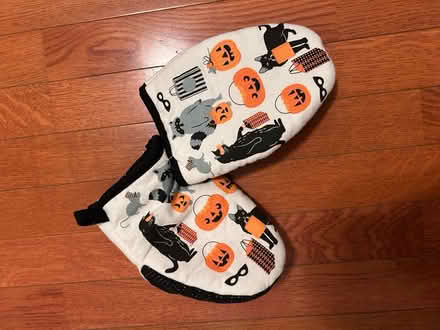 Photo of free Halloween potholder mits (east Petaluma) #1