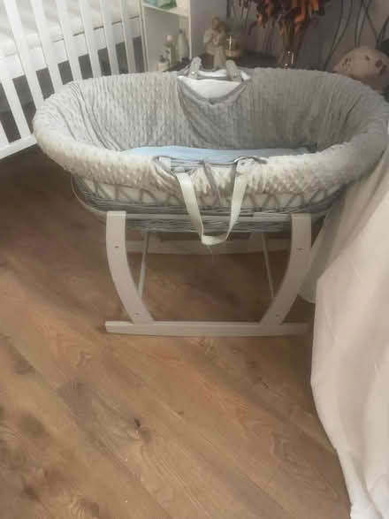 Photo of free Moses basket and stand (S137TR) #1