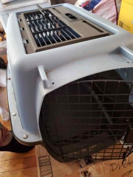 Photo of free Travel Crate (Hyattsville 20785) #2