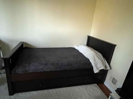 Photo of free Twin bed with mattress (Redwood shores) #2