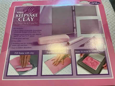 Photo of free Sculpted Keepsake Clay (Merry Hill WD23) #2