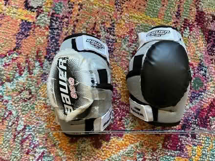 Photo of free Bauer E-P300 Jr. hockey elbow pads (Huron and Wellington) #2