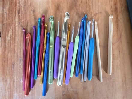 Photo of free Collection of crochet hooks (Tardebigge, B97) #1