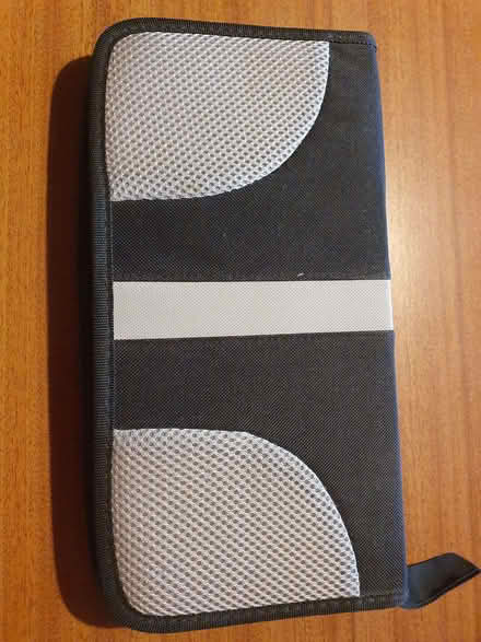 Photo of free CD/DVD storage folder (Newtown B19) #1