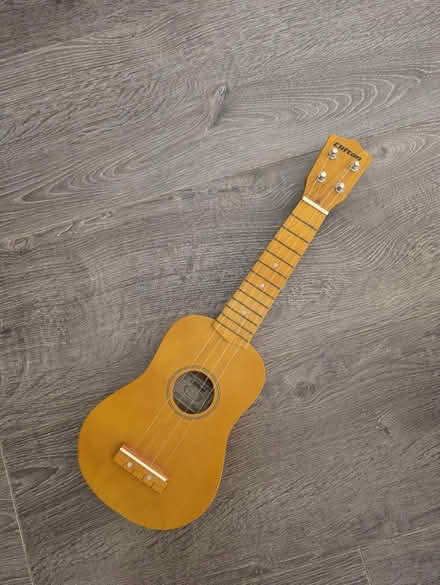 Photo of free Ukelele (GU3 Woodstreet Village) #1
