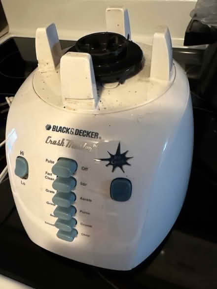 Photo of free Blender base only (L5L 5P5) #1