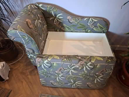 Photo of free Small chaise longue (Fazeley B77) #2