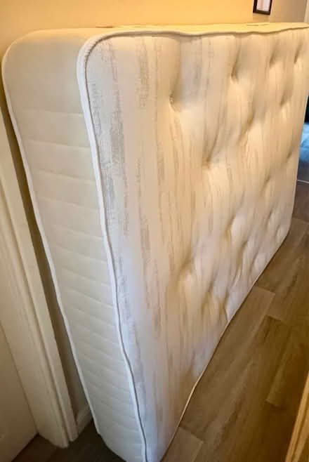Photo of free King size mattress spotless (Padgate WA1) #1