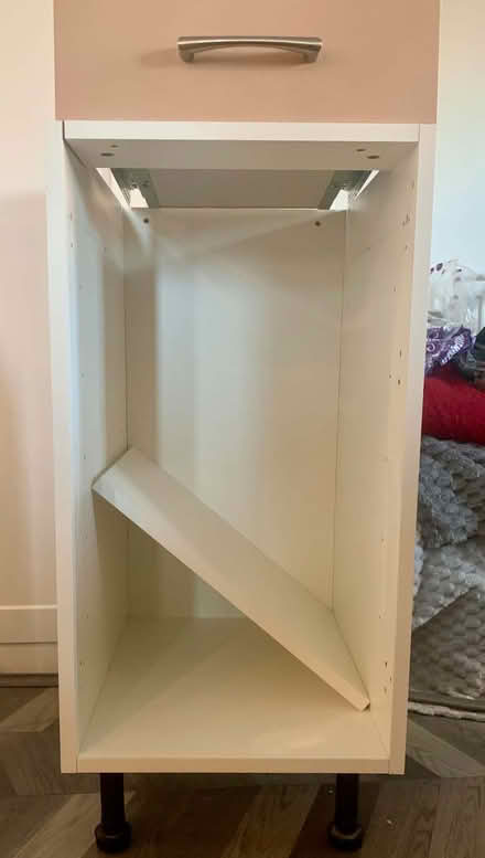 Photo of free Freestanding white base kitchen unit (Hillsborough S6) #2