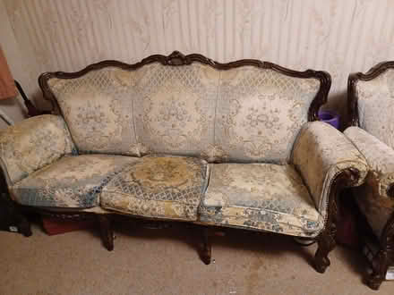 Photo of free 2 seated sofa & matching armchair (Friern Barnet N12) #1