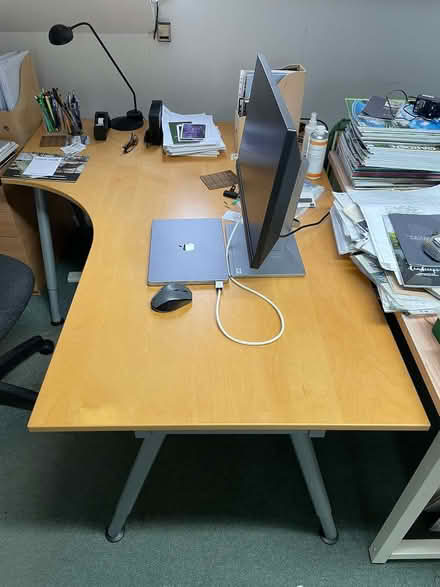 Photo of free L-shaped desk. (Steep GU32) #1