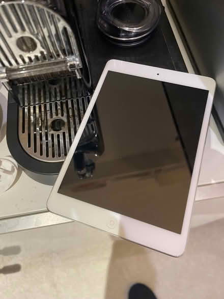 Photo of free iPad Mini first gen (Esher KT10) #1