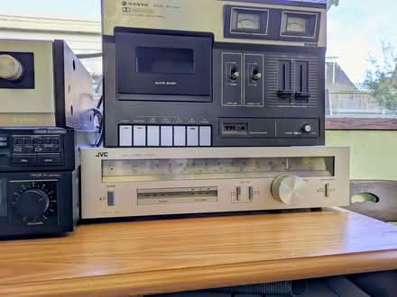 Photo of free Vintage hi-fi items (Upton CH2) #1