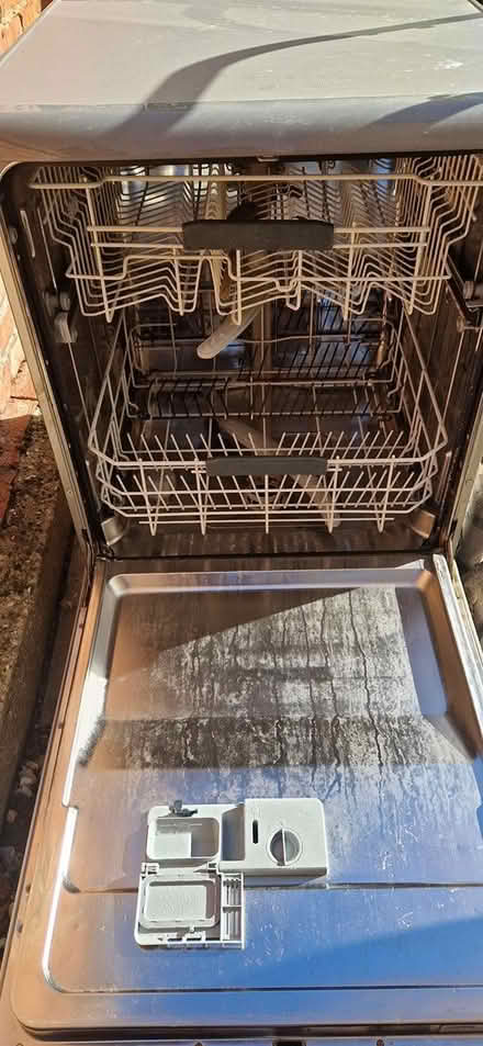 Photo of free Hotpoint dishwasher (Marston Moretaine) #3