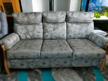 Photo of free 3 piece suit (B311RU) #1