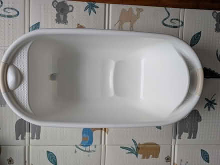Photo of free Baby bath (South Croydon CR2) #2
