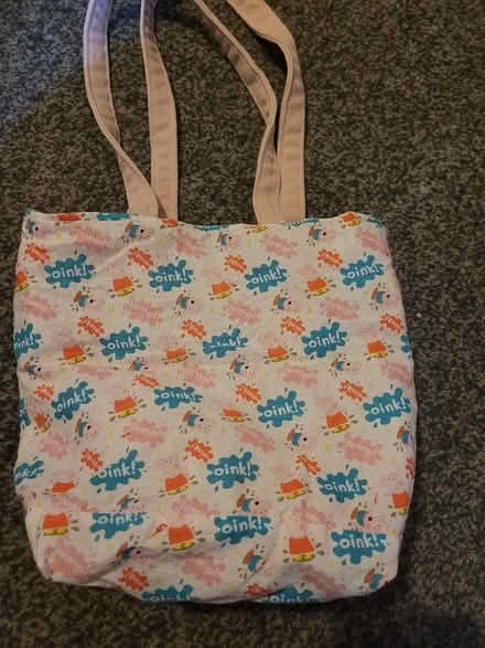 Photo of free Kids Peppa Pig tote bag (Diglis WR5) #2