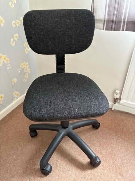 Photo of free Adjustable swivel chair (Bramhall SK7) #1