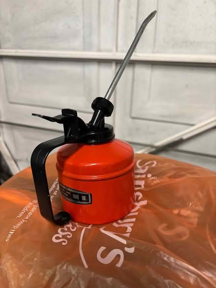 Photo of free Oil can (Broxbourne EN10) #1
