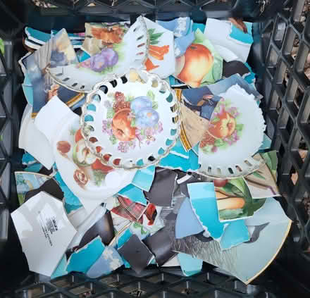 Photo of free China & Ceramic Shards for Mosaics (Downers Grove (south side)) #2