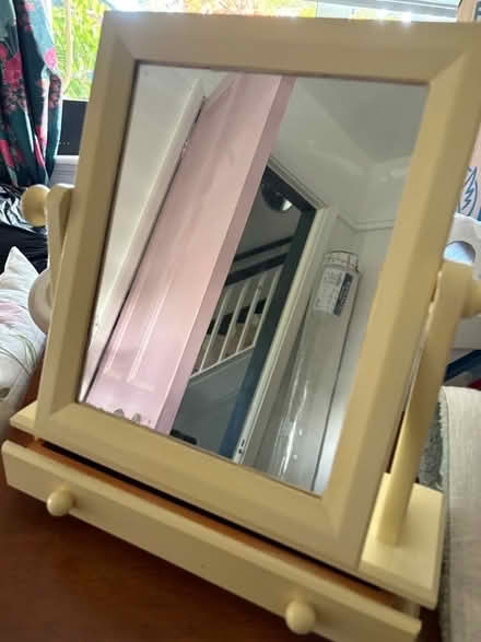 Photo of free Small mirror with mini drawer (Morrell Avenue OX4) #1
