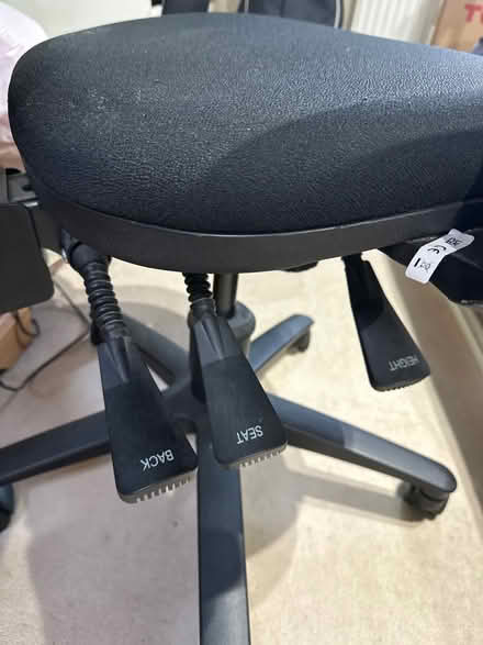 Photo of free Computer chair (Se25) #3