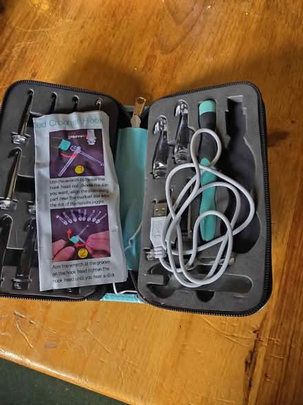 Photo of free Light-up crochet hook set (Tardebigge, B97) #1