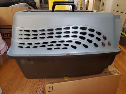 Photo of free Travel Crate (Hyattsville 20785) #1