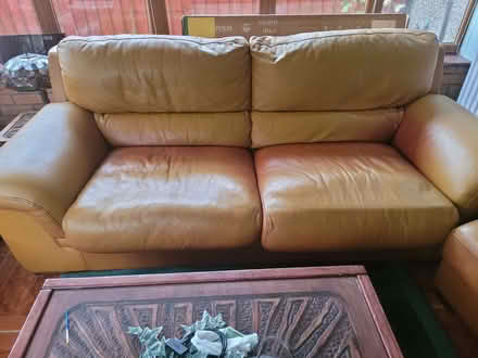 Photo of free Leather sofa suite (Little Earnock ML3) #4