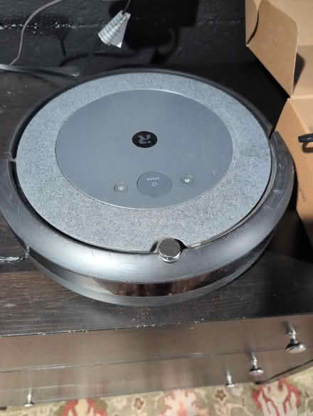 Photo of free Robot vacuum (Brentwood) #1